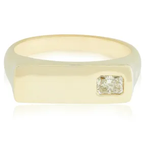 14ct Yellow Gold Diamond Signet Ring