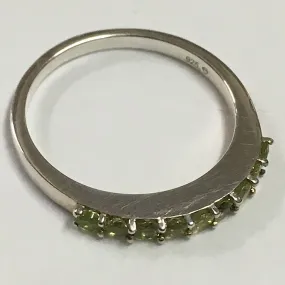 9 STONE PERIDOT RING