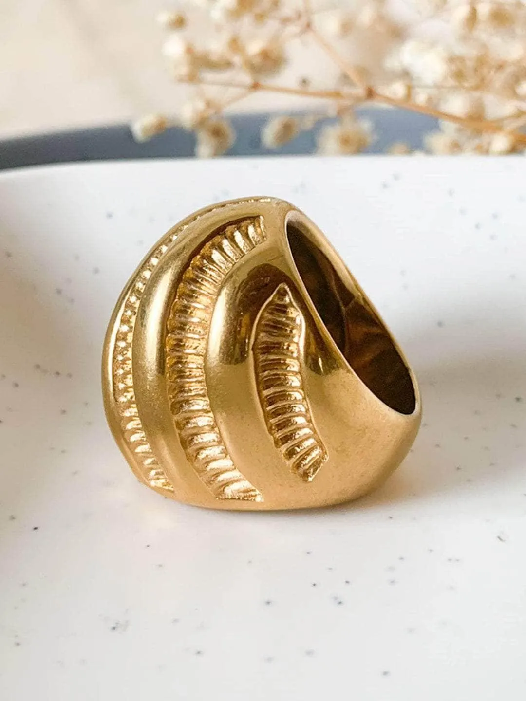 Aesthetic Signet Ring