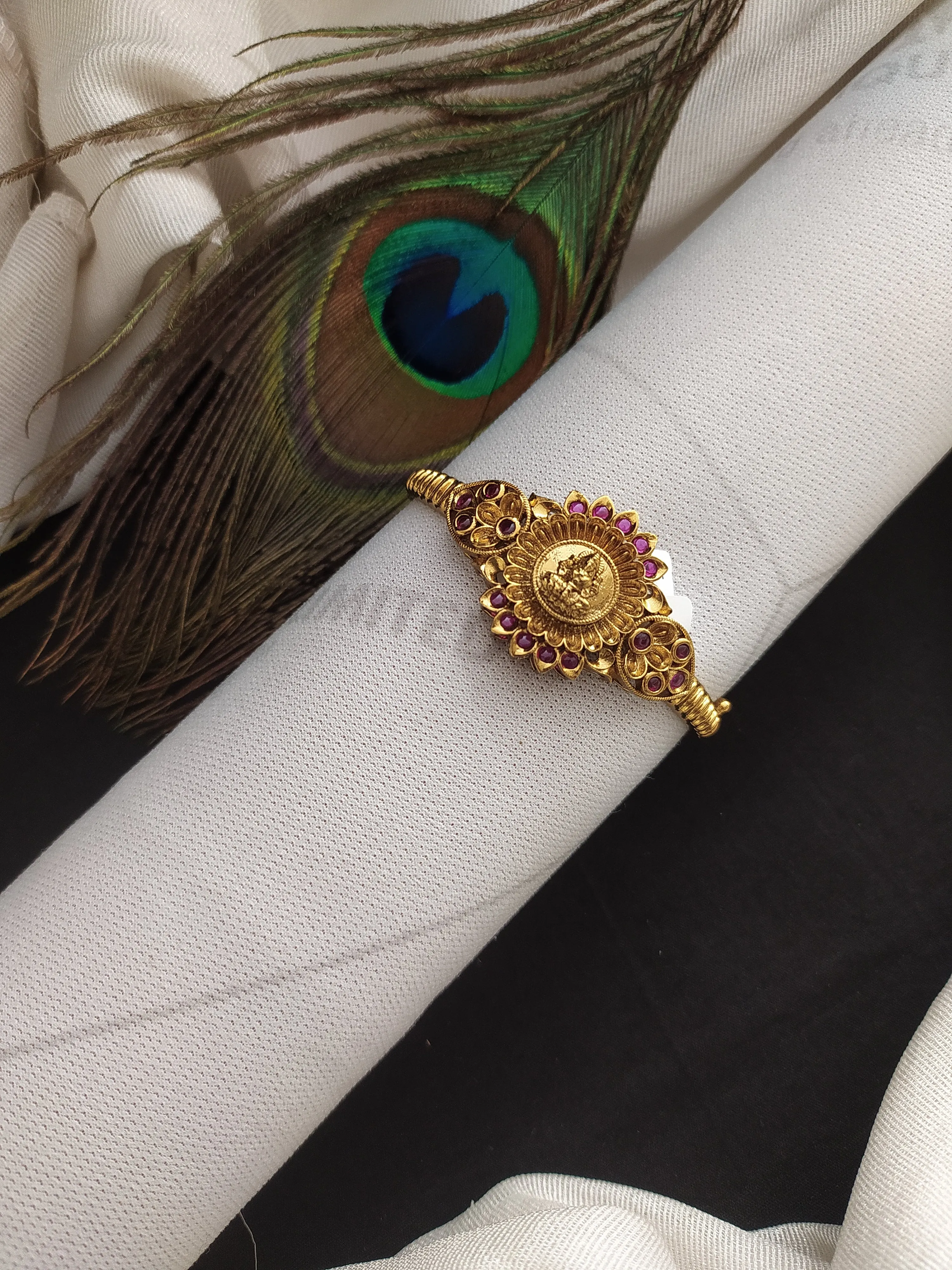 Antique Kada Having the Goddess Lakshmi Design