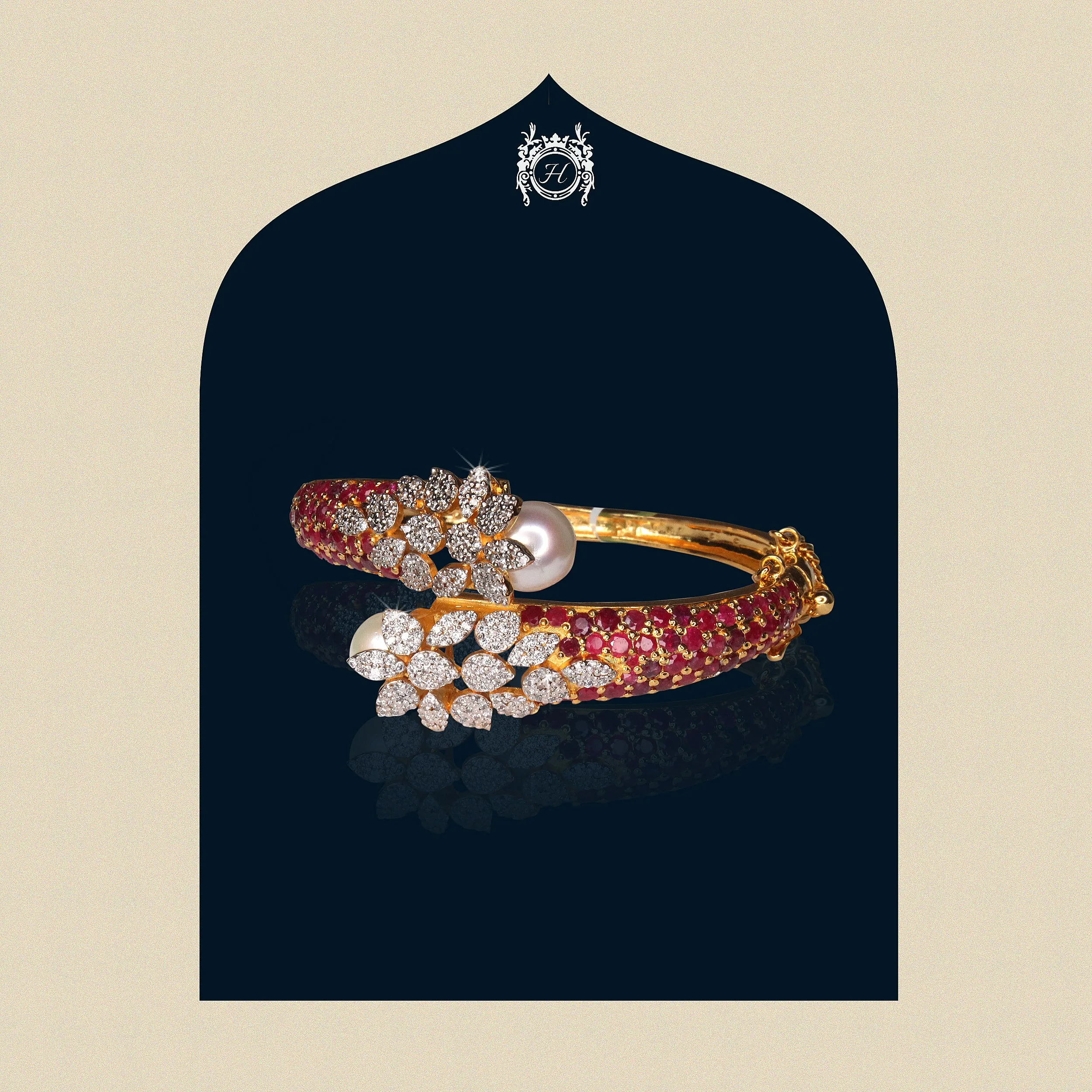 Bangle in Chetum, Pearls and Zircons