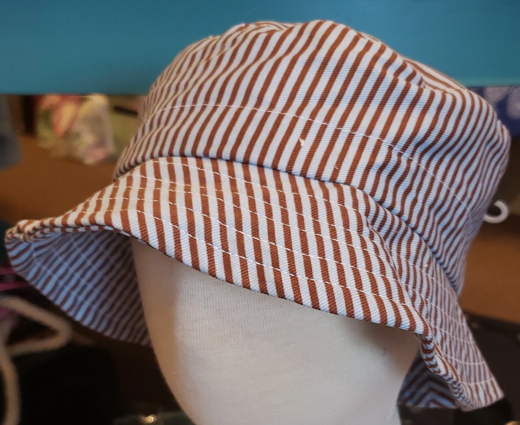 Child's Beach Hat - Brown Blue Stripe