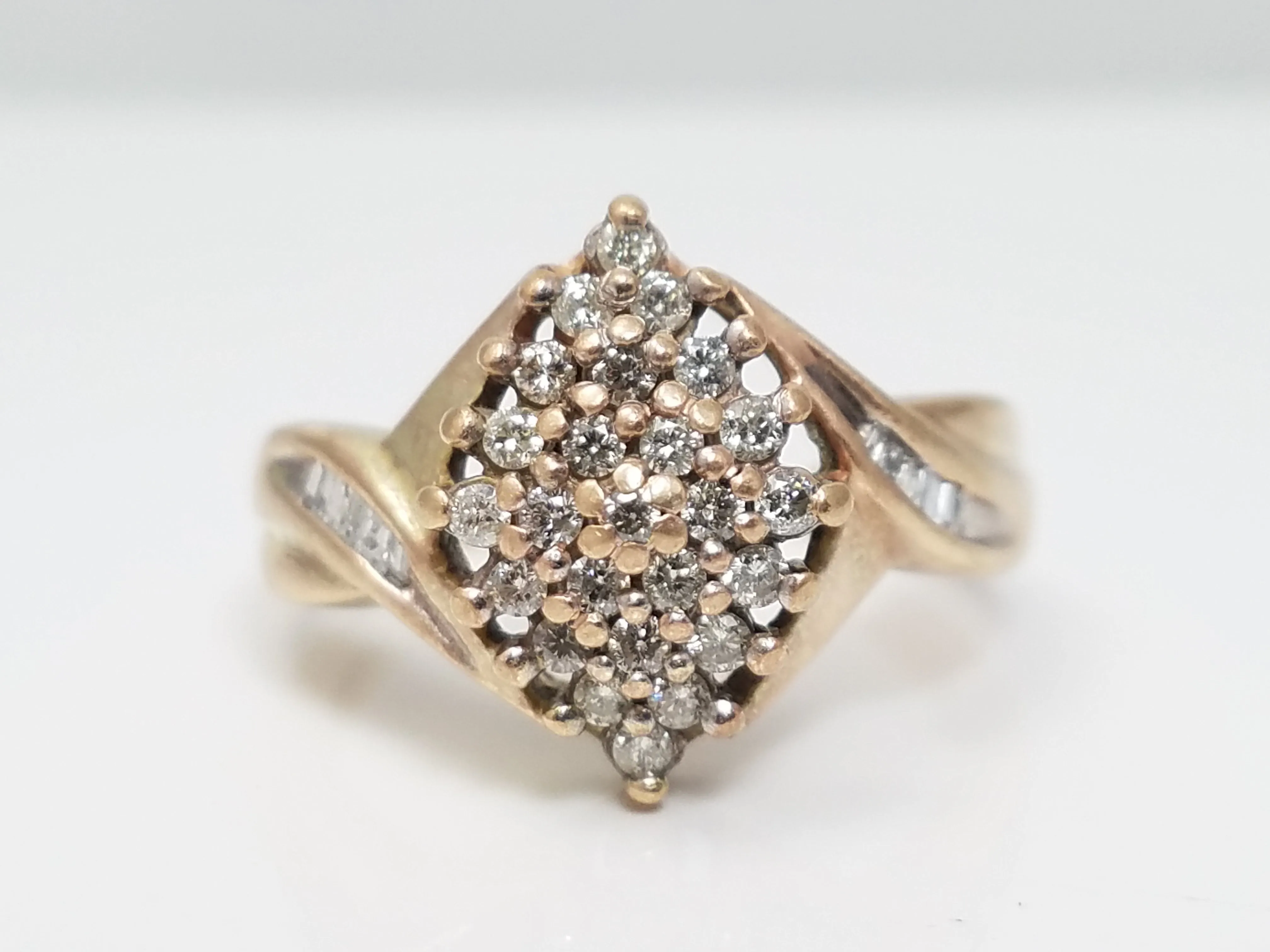 Dazzling 10k Yellow Gold Natural Diamond Cluster Ring