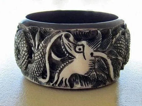 Dimensional dragon bangle intricate design