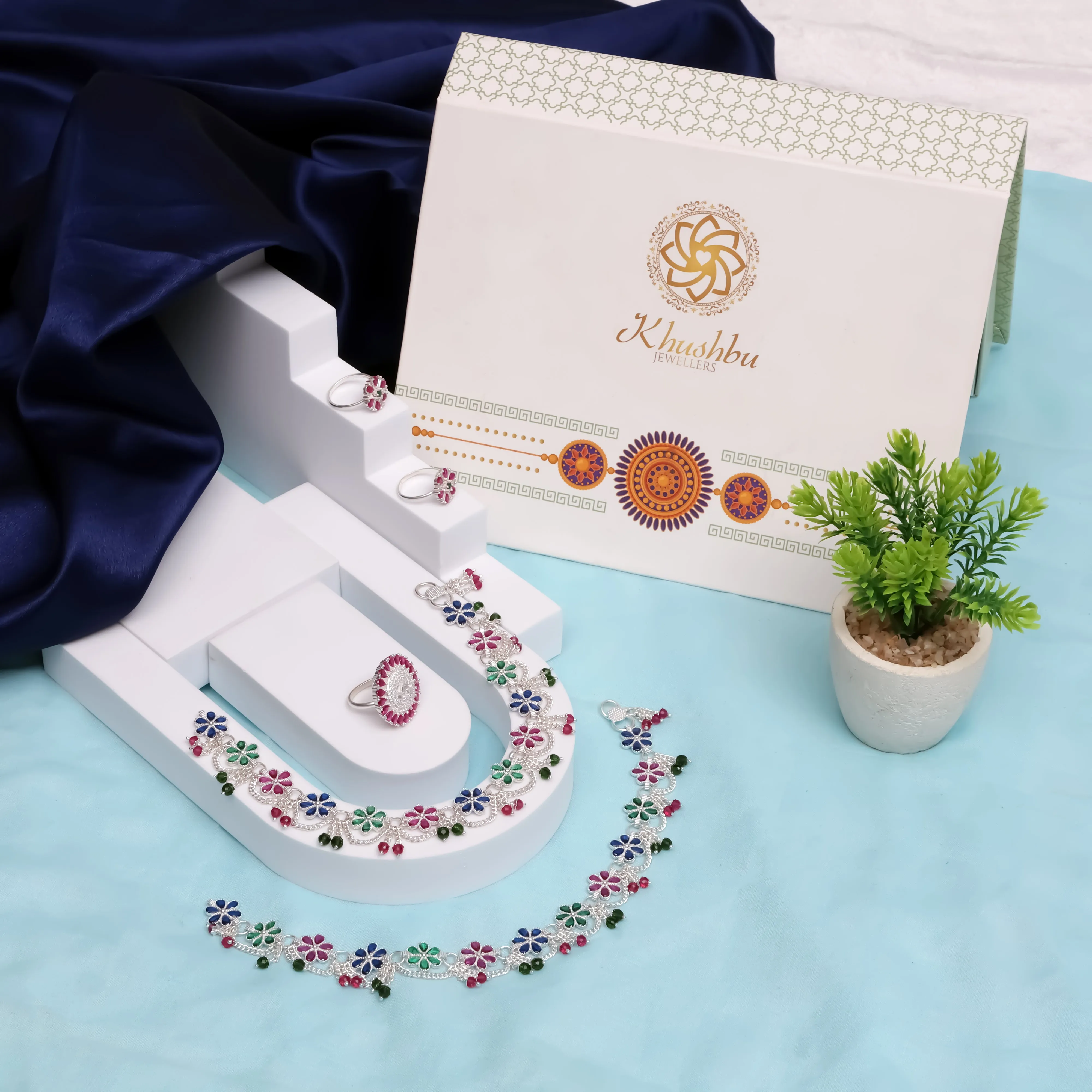 Festive Combo Box with Silver Payal, Toe Rings & Ring