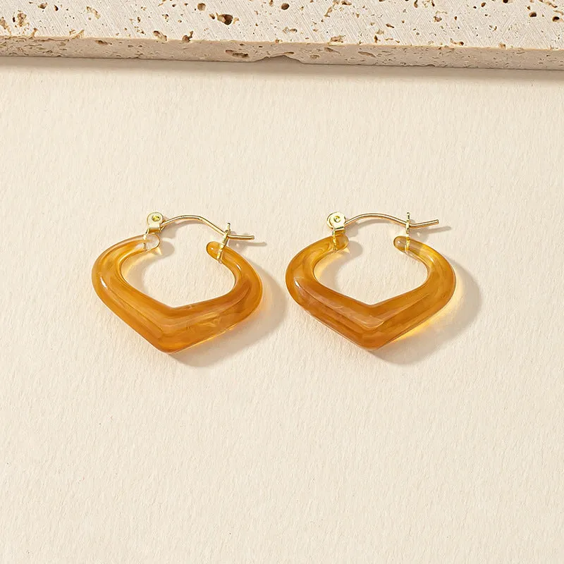 Irregular Amber Resin Earrings with a French Retro Vibe