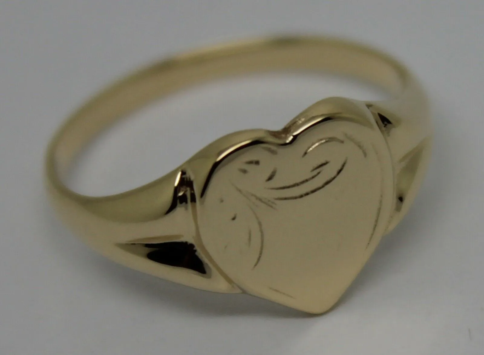 Kaedesigns New Size R Genuine Large 9ct Yellow, Rose or White Gold Heart Signet Ring