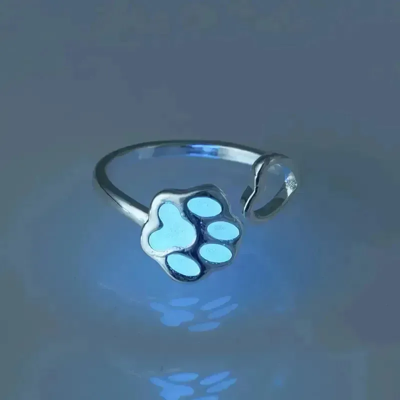 Luminous Cat Claw Ring