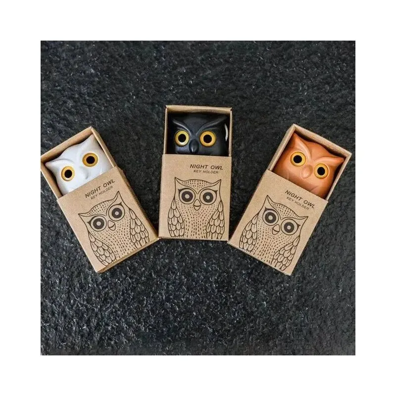 Magnetic Night Owl Key Holder – Charming Keychain Keeper with Eye-Catching Automatic Open-Close Feature for Home & Office