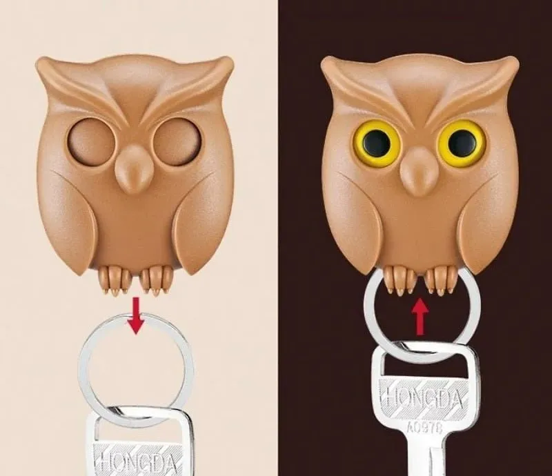 Magnetic Night Owl Key Holder – Charming Keychain Keeper with Eye-Catching Automatic Open-Close Feature for Home & Office