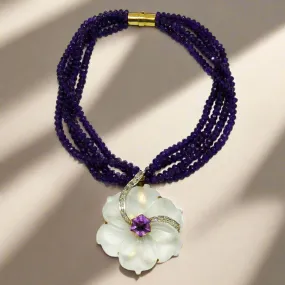 Necklace in 18k gold Rock crystal flower with diamonds and amethyst