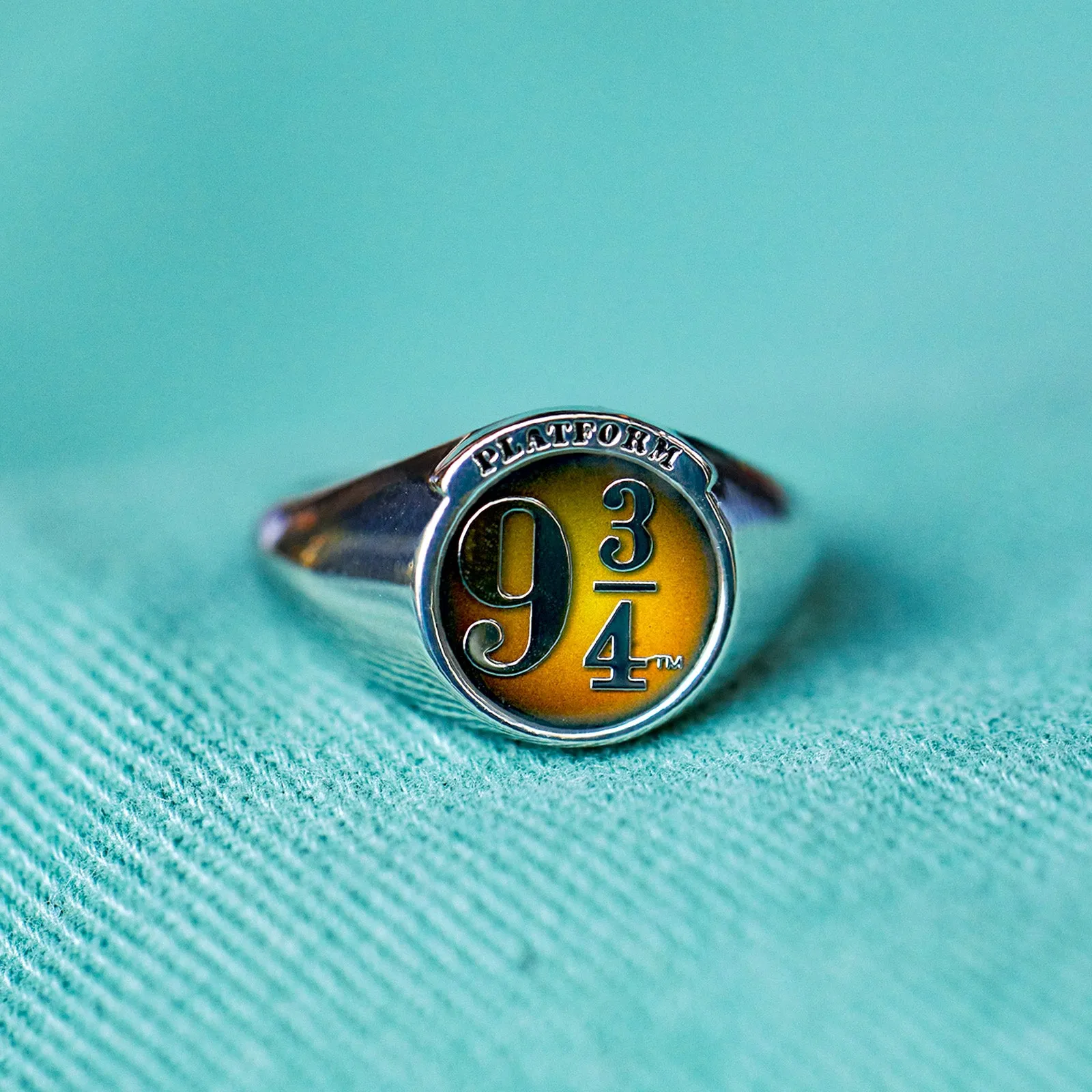 Platform 9 3/4 Mood Signet Ring