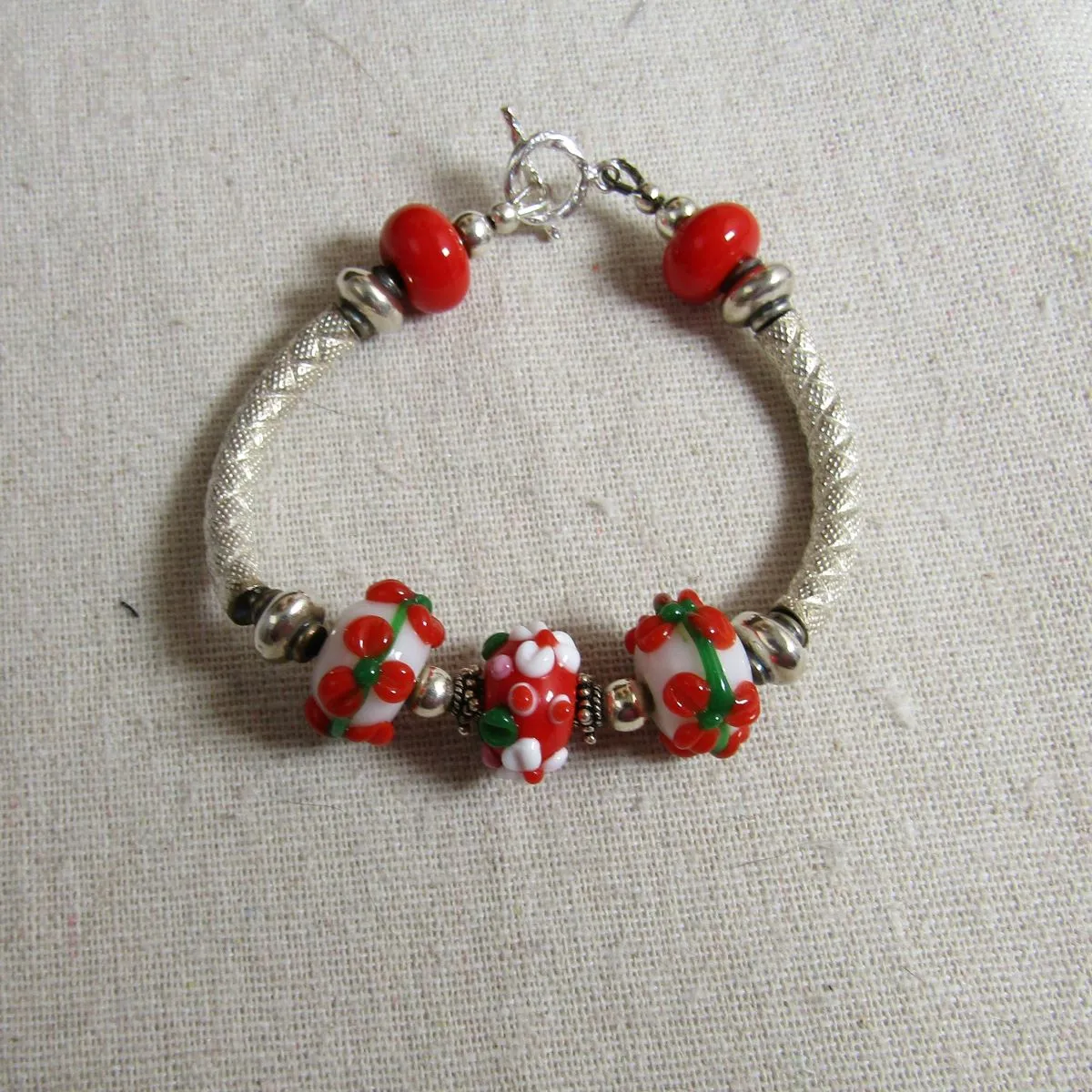 Red Artisan Bead Flower Bangle Bracelet