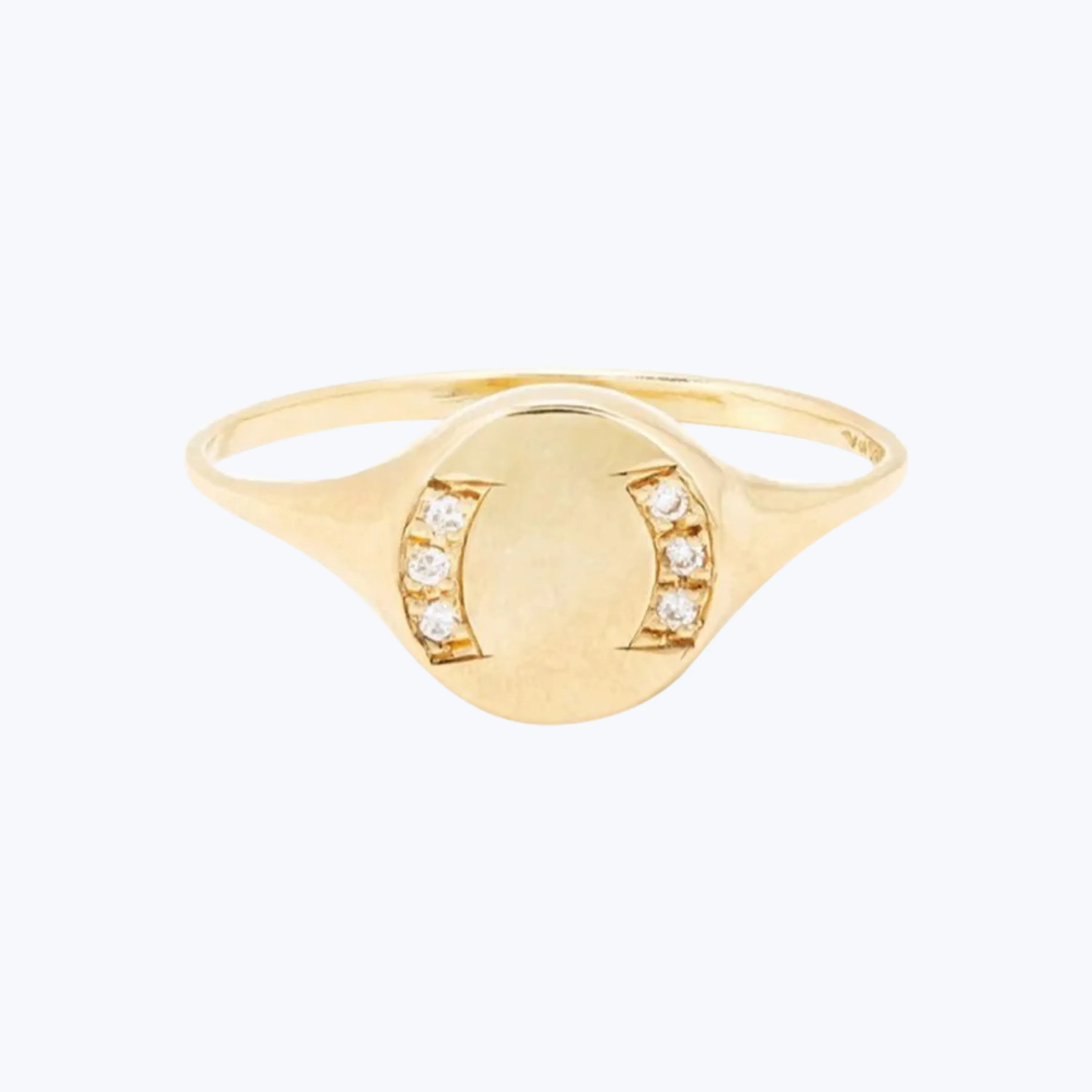 Round Signet Ring with Diamonds