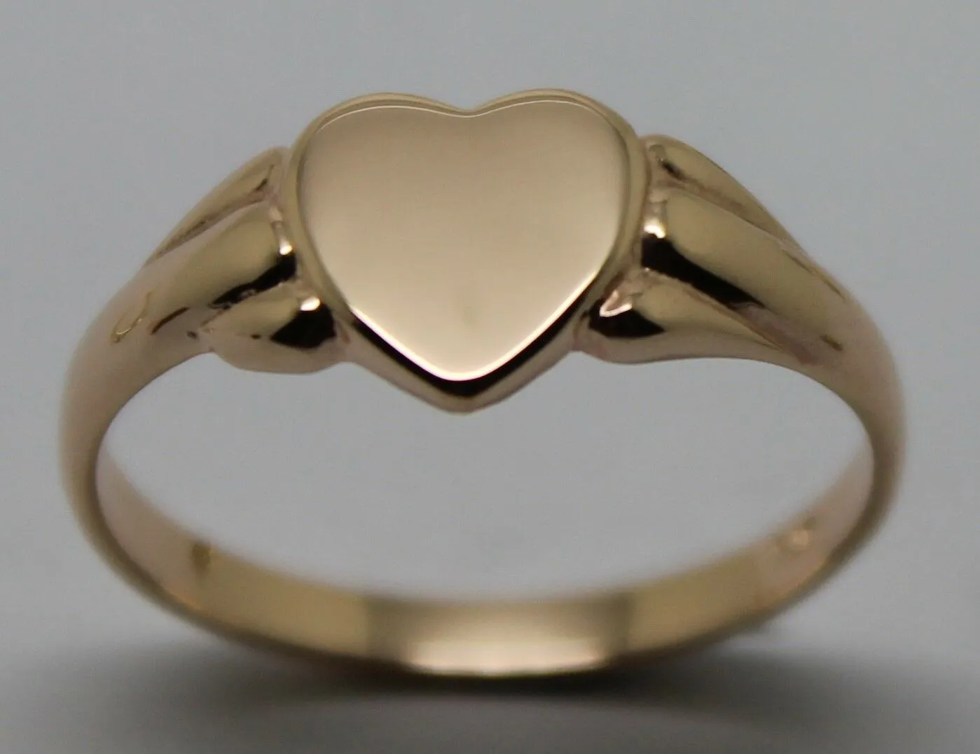 Size N Genuine New Childs Solid 9ct 375 Yellow, Rose & White Gold Heart Signet Ring 324