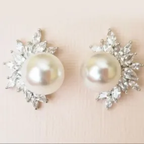 Sublime Pearl Earrings