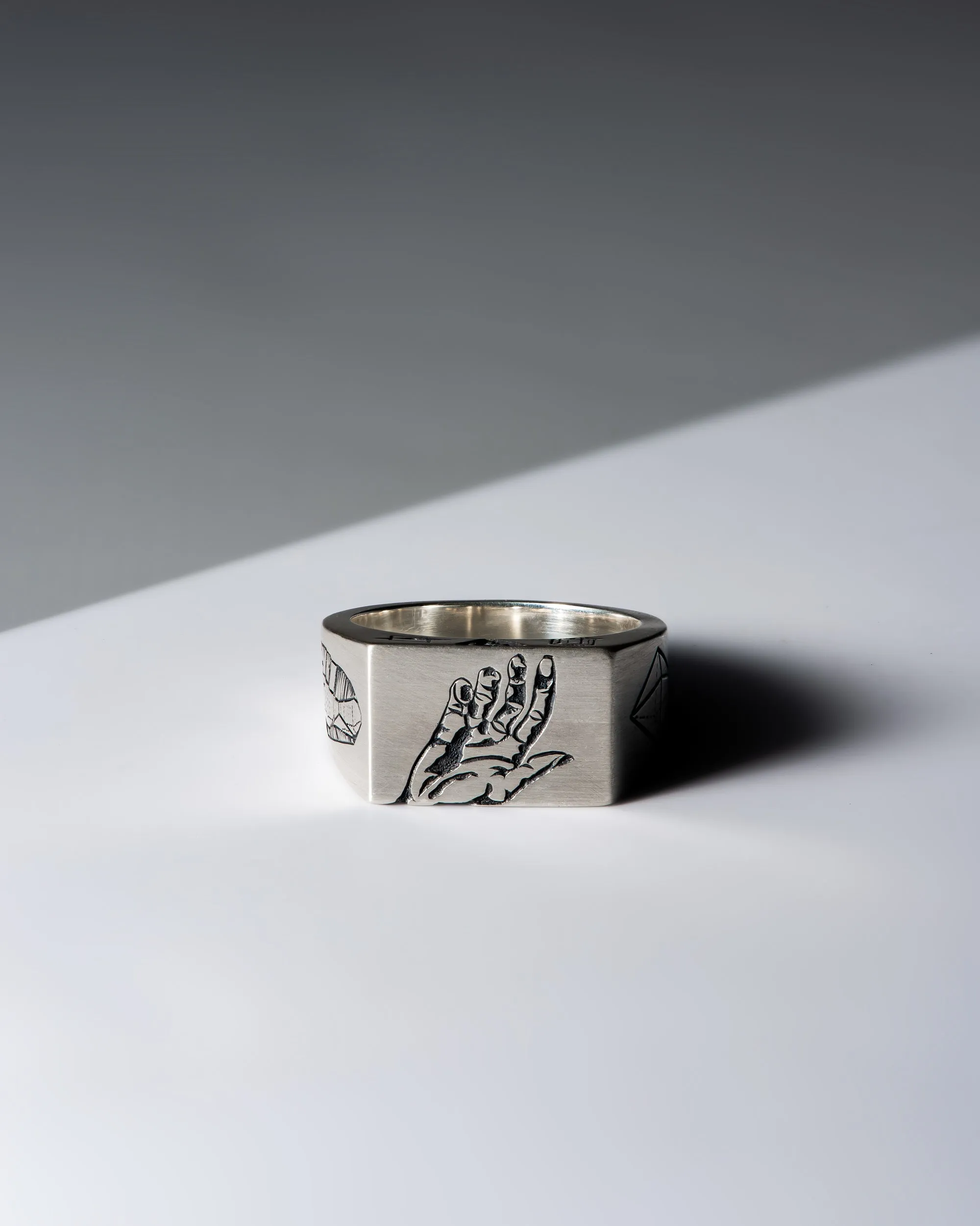 Touch - 5 Senses Signet Ring