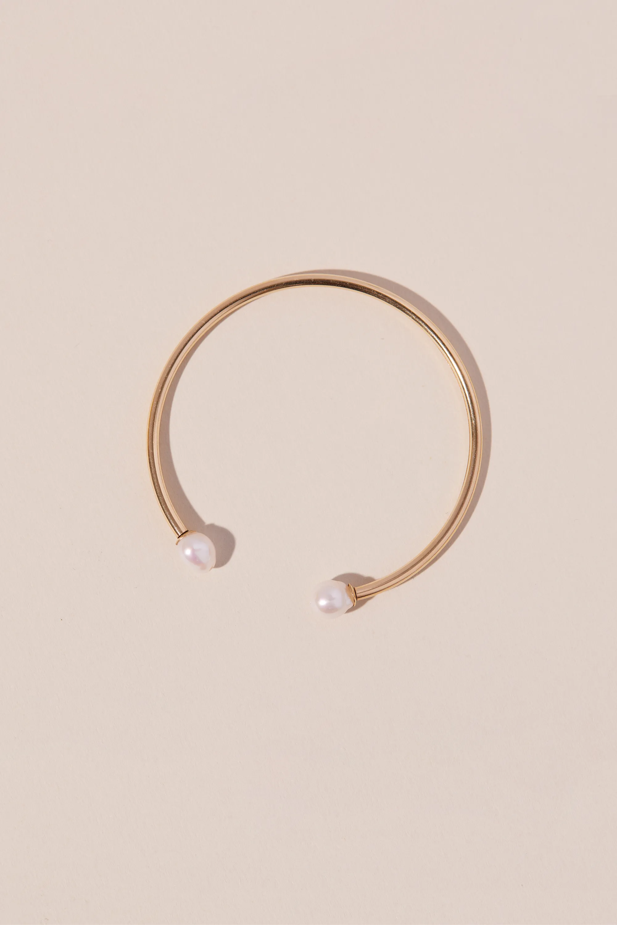 TWIN OPEN PEARL BANGLE