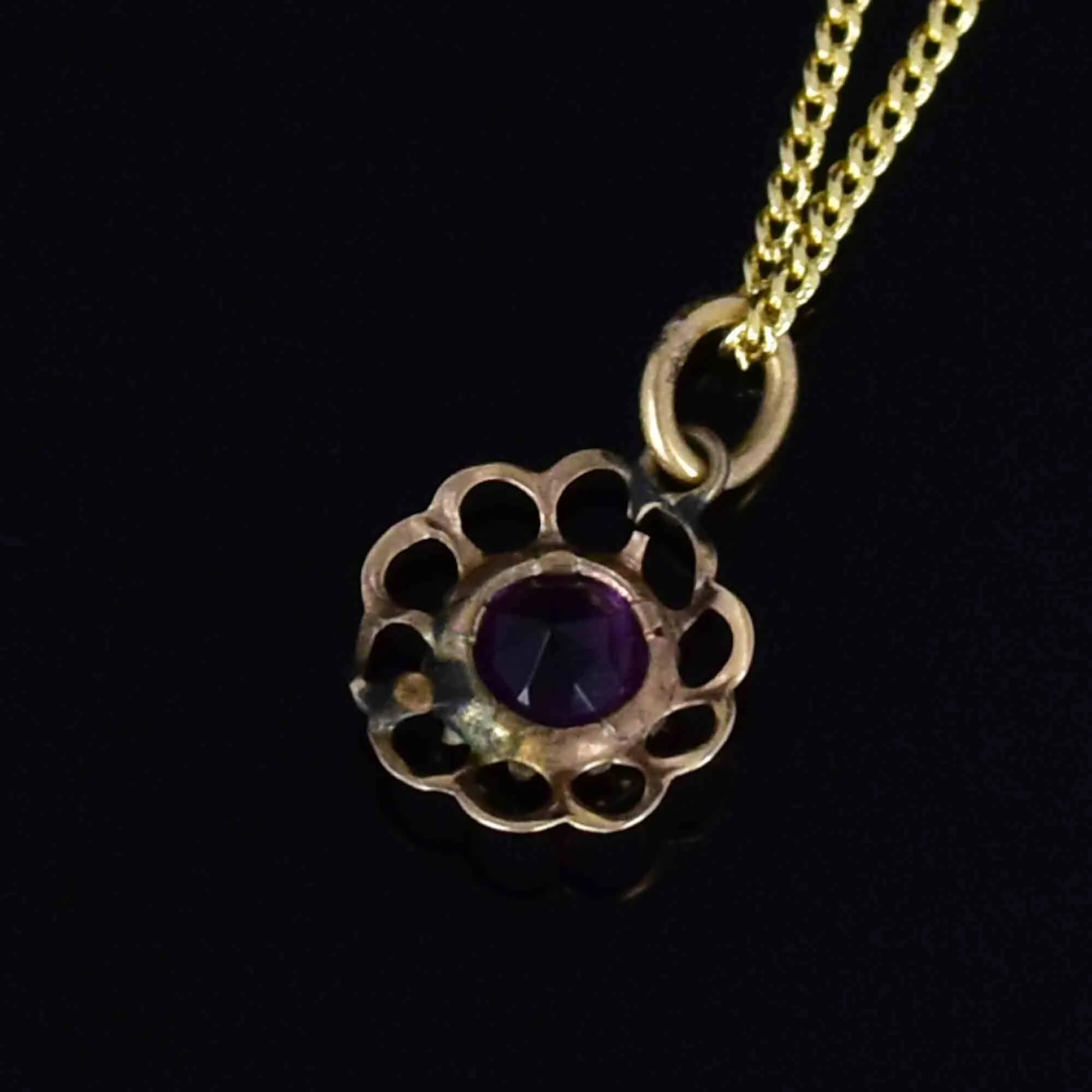 Vintage 14K Gold Amethyst Floral Charm Pendant Necklace