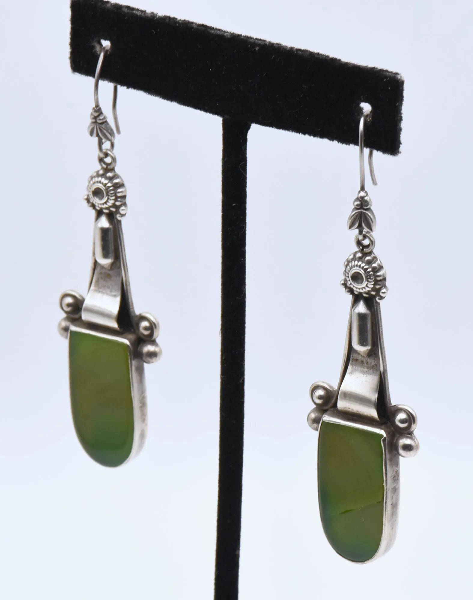 Vintage Sterling Silver Green Agate Slices Dangle Earrings