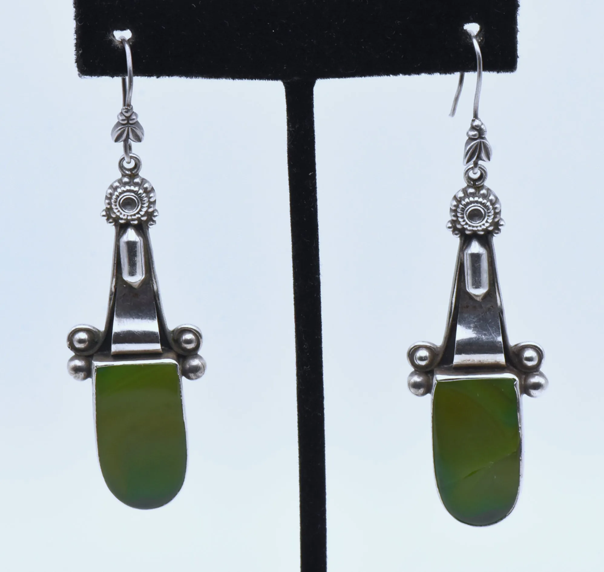 Vintage Sterling Silver Green Agate Slices Dangle Earrings