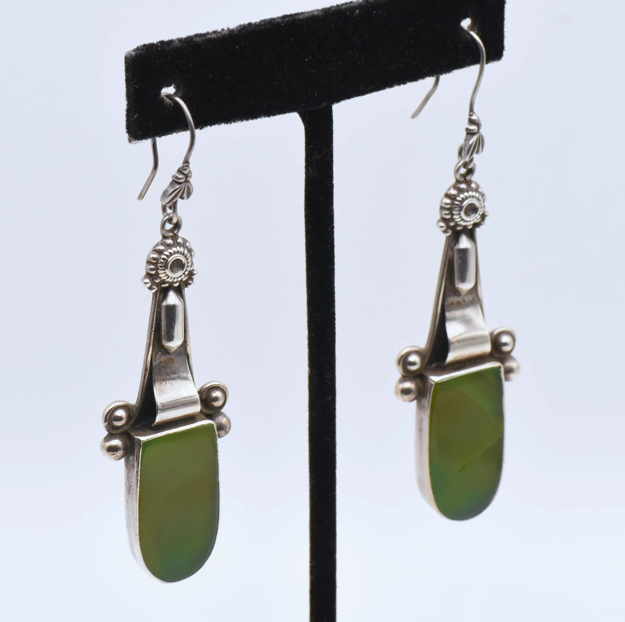 Vintage Sterling Silver Green Agate Slices Dangle Earrings