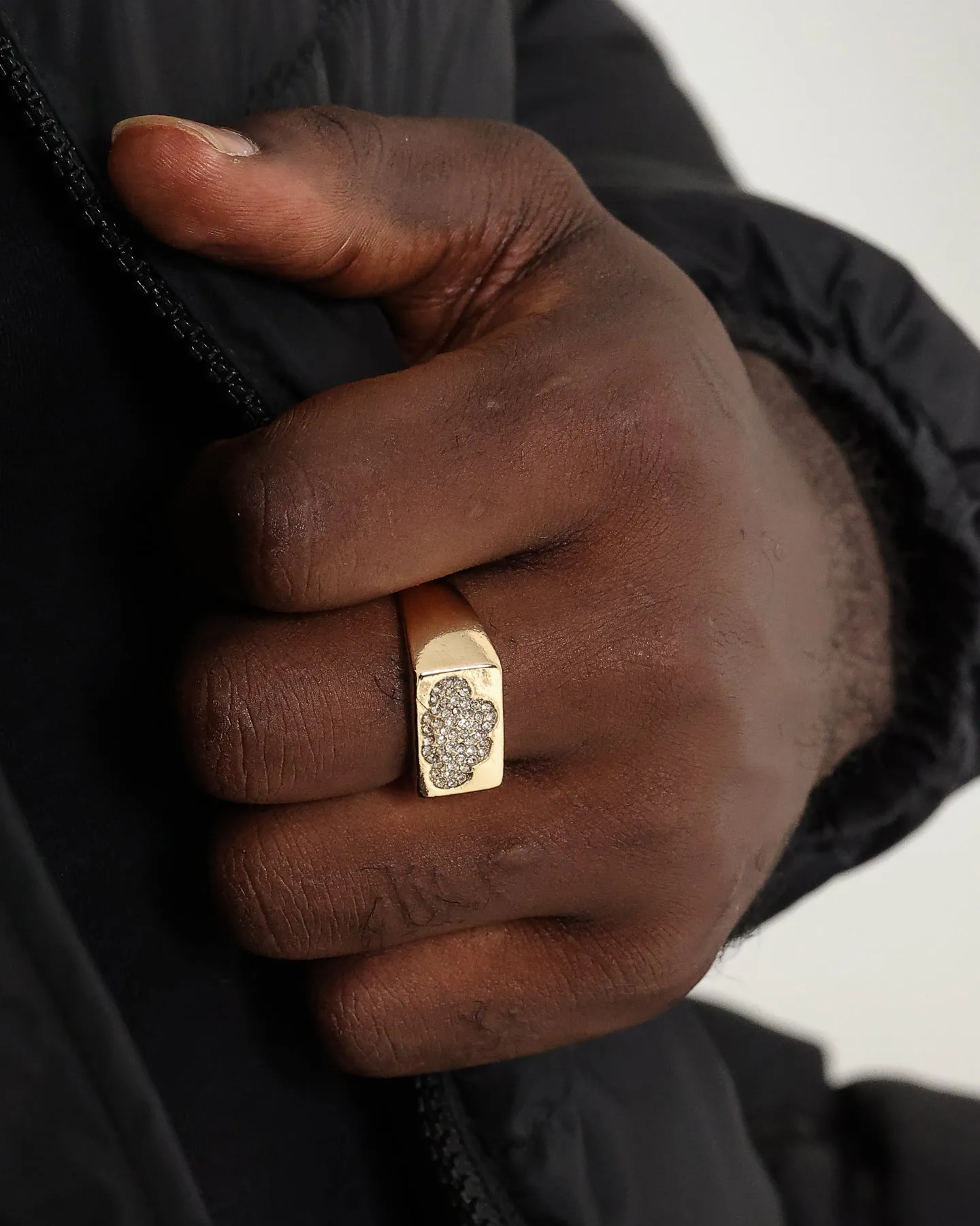 Wild For The Weekend Cloud Crystal Signet Ring (Large) Gold